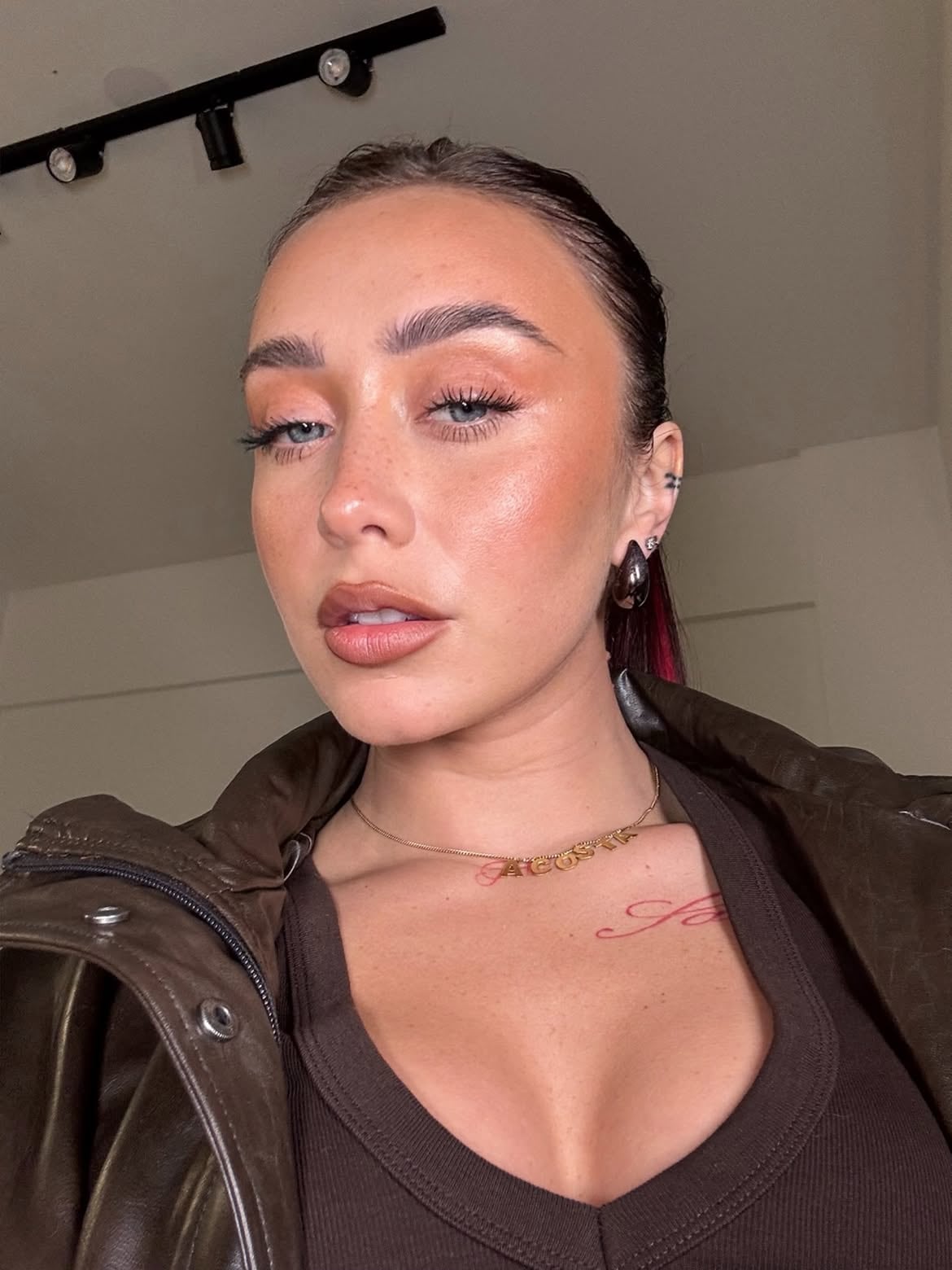 Tuli Acosta enciende las redes con fotos y el like que revivió la polémica