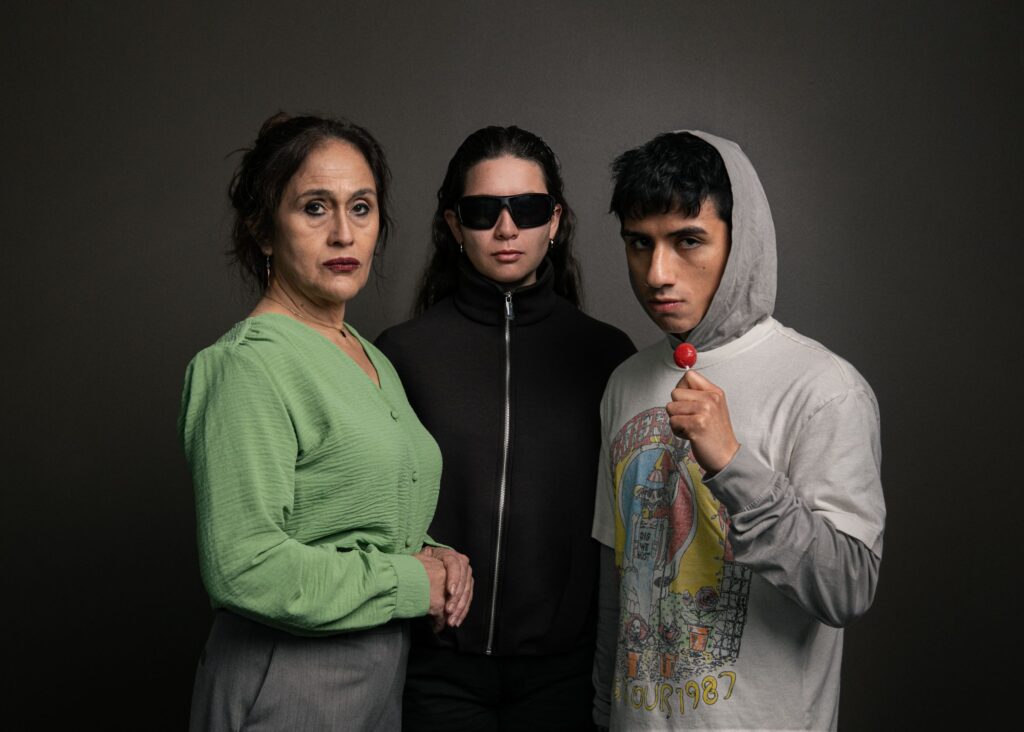 LA NOCHE DE LAS ESPALDAS