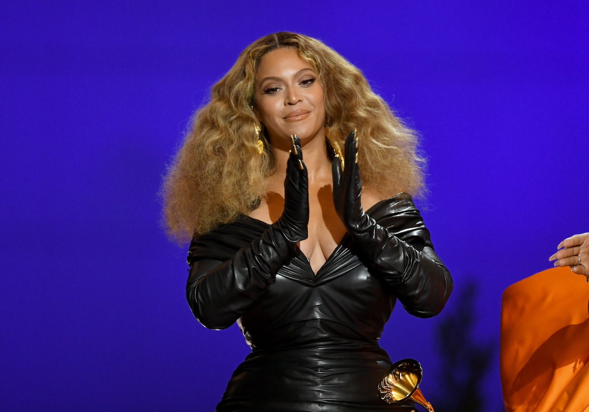 Beyoncé dona un millón de dólares a damnificados del terremoto en Colombia