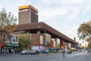 Centro Cultural Gabriela Mistral, Comuna de Santiago