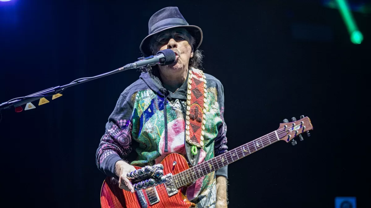 Carlos Santana genera polémica al afirmar que los resentimientos causan cáncer