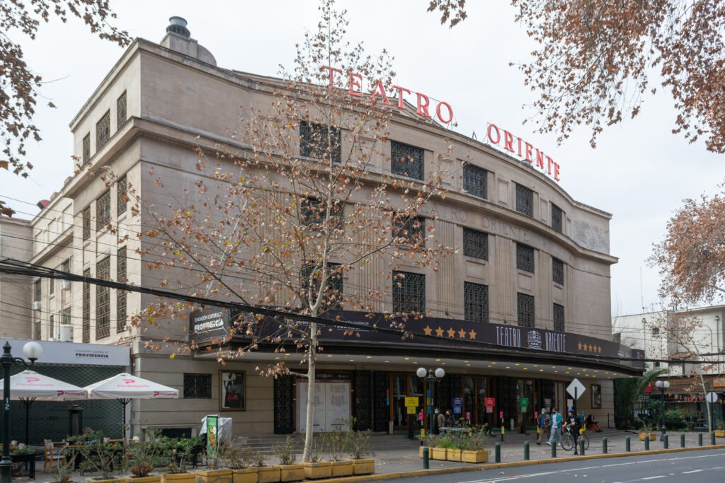 Teatro Oriente, Santiago