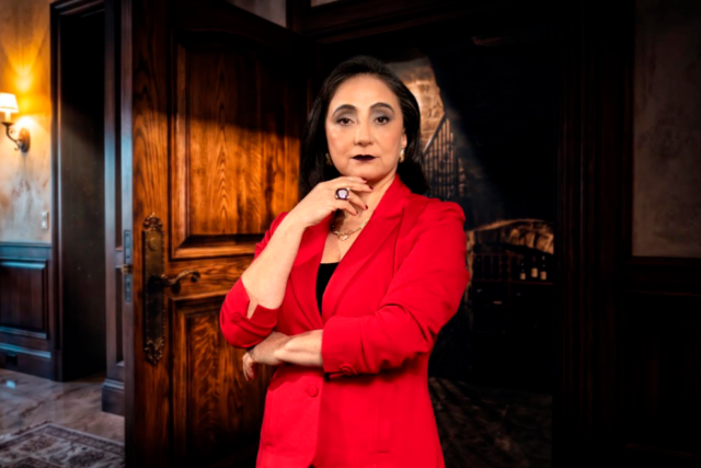“Madre de Familia”: Canal 13 apuesta por thriller vertical con Ximena Rivas
