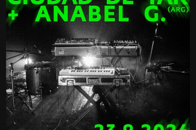 Cumpleaños 31 1/15 de Perdidos en el Espacio: Ciudad de Tar + Anabel G