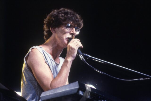 El hijo de 5 años que le cambió la música a Charly García