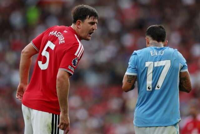 Enzo Fernández dicta el pulso del derbi, y el City lo gana con diez