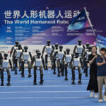 De los 100 metros planos al campo de batalla – el salto militar de los robots humanoides chinos