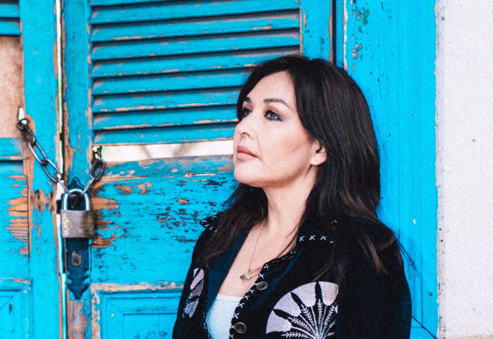 Denisse Malebrán lanza 'Amor en la niebla', su sexto disco solista