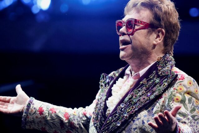 Elton John estrena el Apple Music Hall y Apple sube sus tarifas de streaming