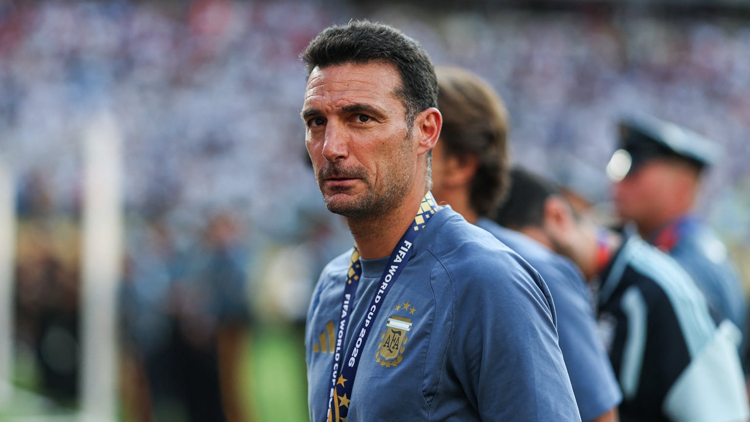Scaloni, en Chile, da señales de que sigue al mando de Argentina