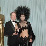 Murió Bob Mackie, el diseñador que vistió a Cher y a las leyendas del pop
