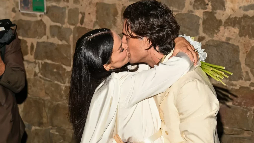 Damiano David y Dove Cameron se casaron en una ceremonia civil en Montalcino