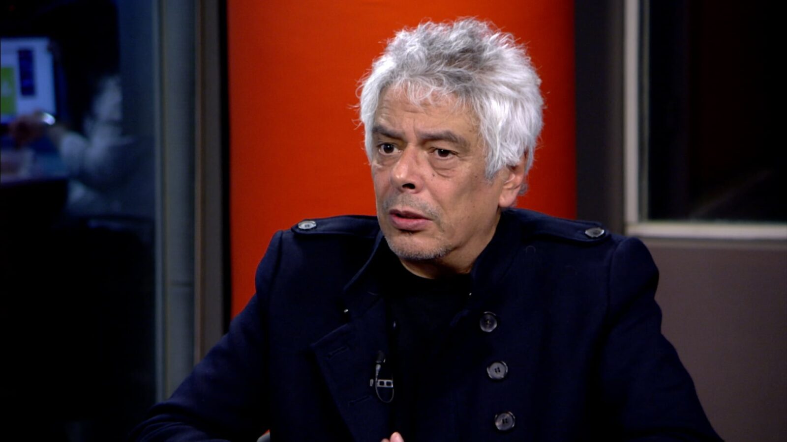 Bobby Flores sufre violento robo en su casa: la radio confirmó que está bien