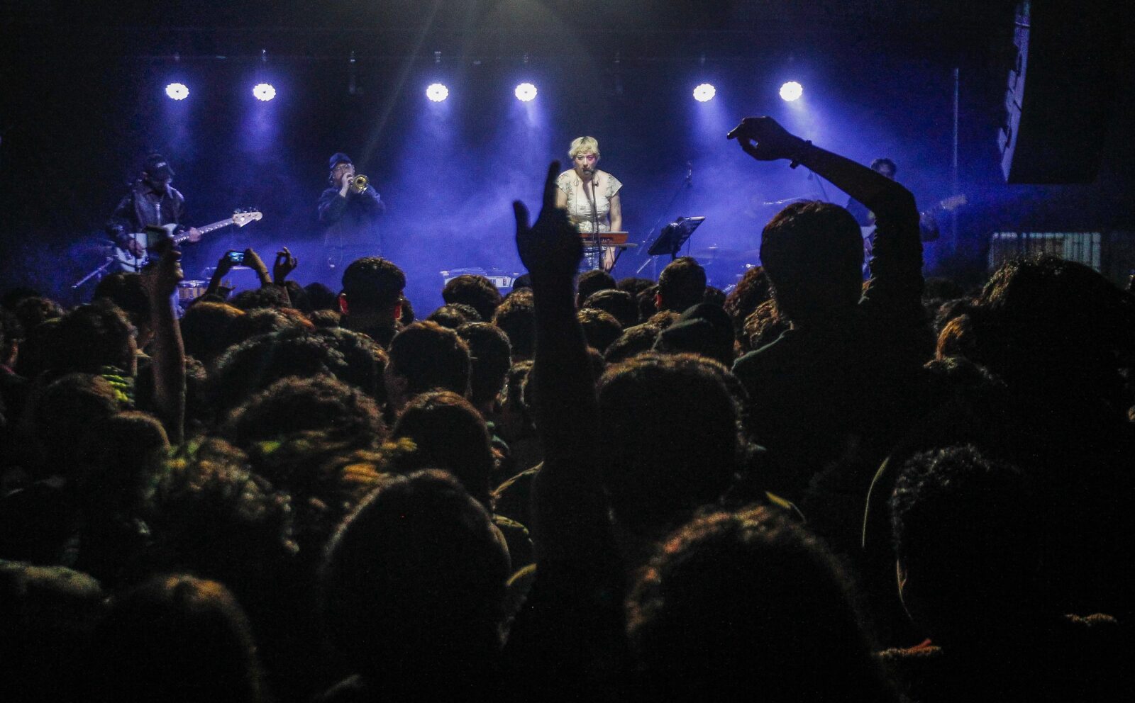 Rojas Magallanes: el galpón de La Florida que se convirtió en el altar del indie chileno