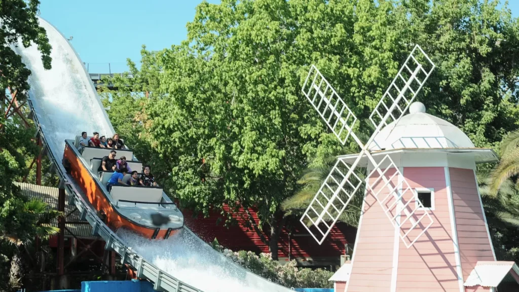 Fantasilandia revela las atracciones de su nuevo parque acuático en San Bernardo