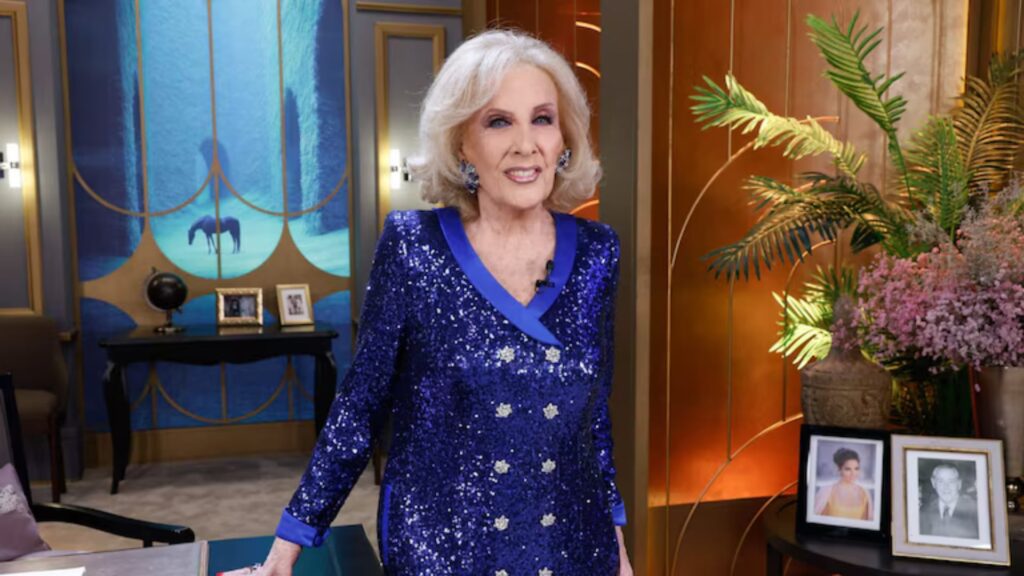 Mirtha Legrand vuelve a ser internada por una recaída respiratoria y sigue estable