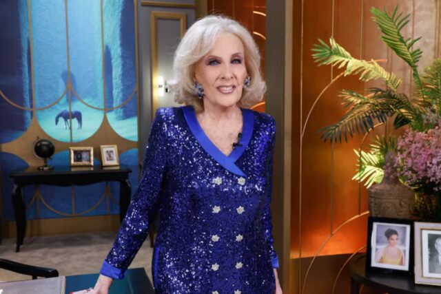 Mirtha Legrand vuelve a ser internada por una recaída respiratoria y sigue estable