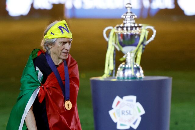 Jorge Jesus asume en Portugal: CR7 sigue, pero con reglas claras
