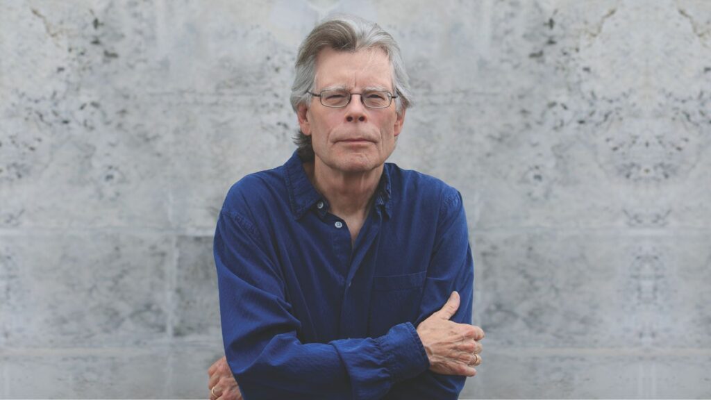 Stephen King recomienda Mis Muertos Tristes, la nueva serie de Pablo Larraín