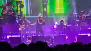Jamiroquai volvió a Chile y convirtió el Claro Arena en una fiesta de funk y acid jazz