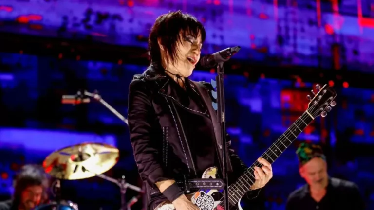 Joan Jett cumple 68 años, la pionera del rock que se abrió paso con The Runaways