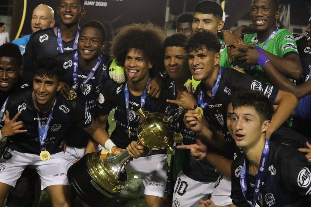 Santiago Wanderers: el histórico doblete que ilusiona al fútbol chileno