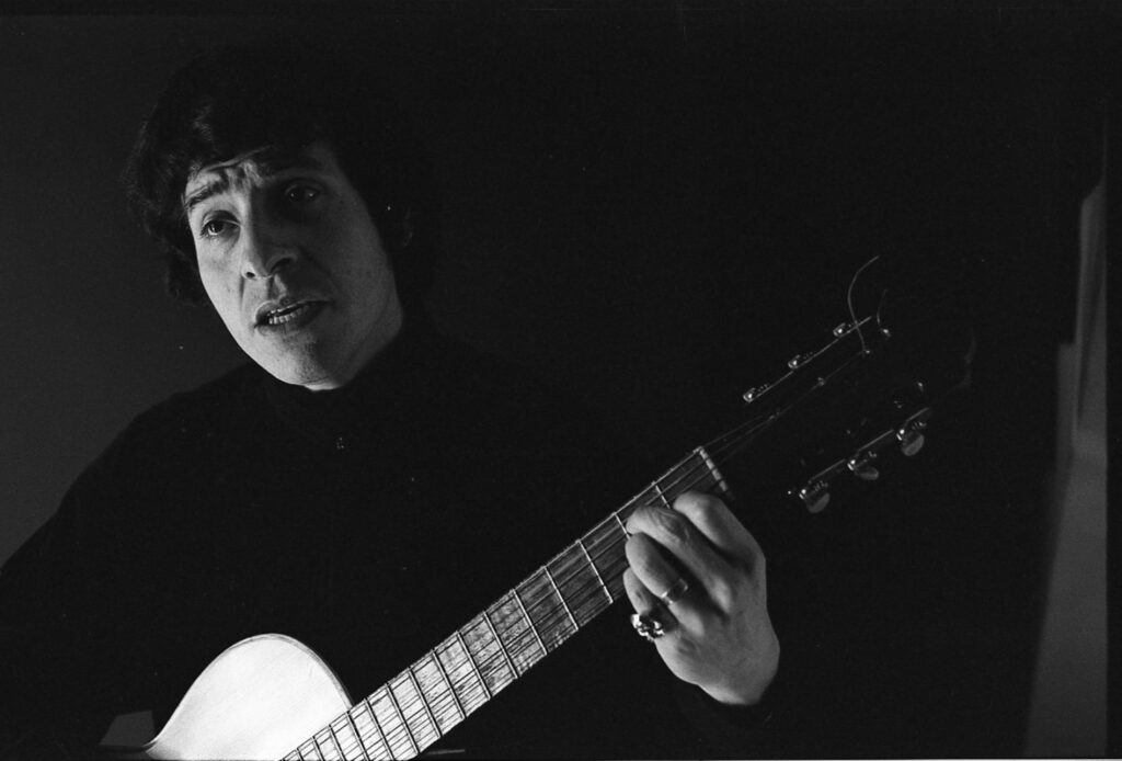 Tonada perdida de Víctor Jara resucita en un cuaderno de los 60
