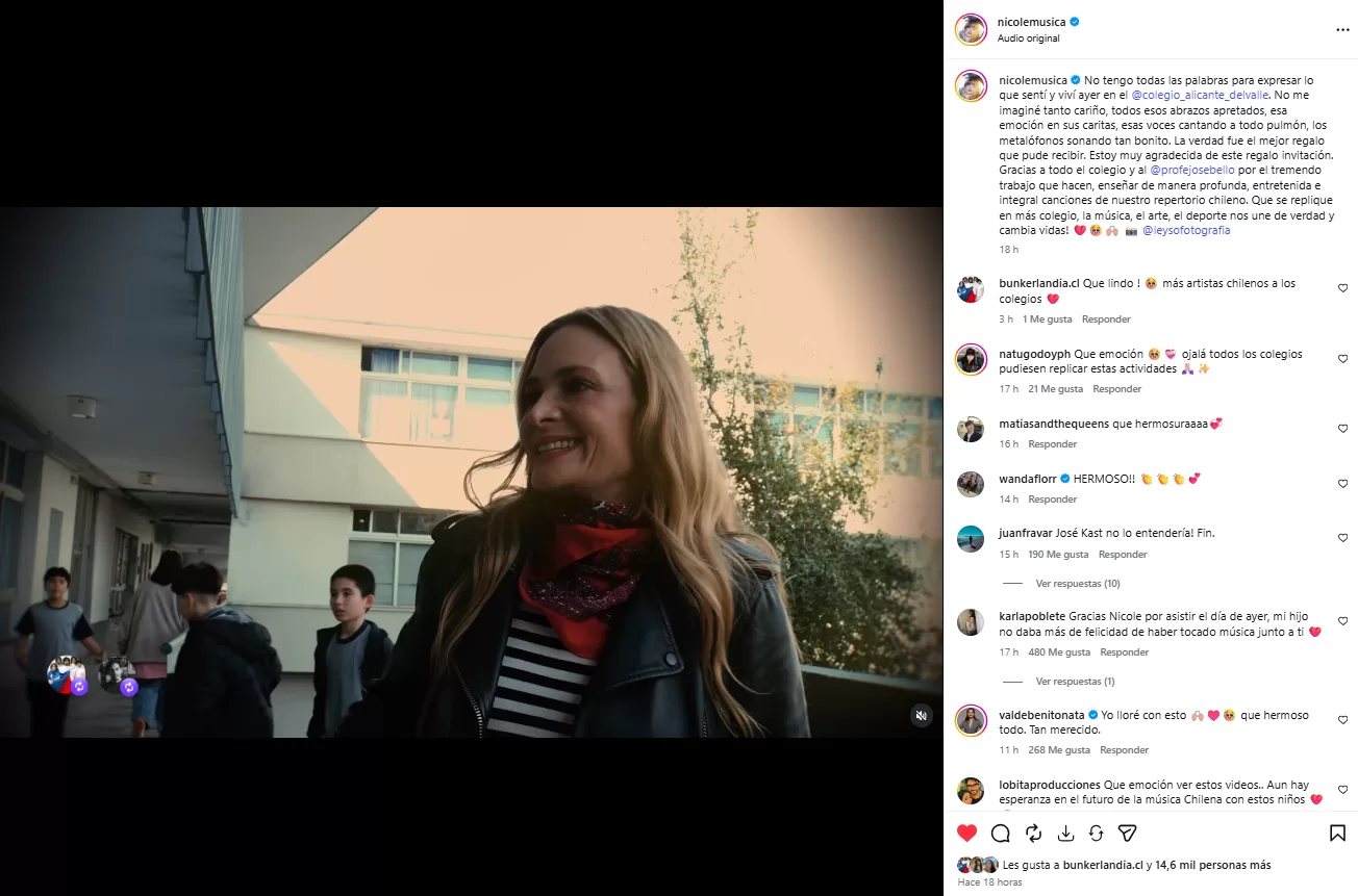 Nicole aplaude a profesor de Puente Alto que enseña con música chilena y Depeche Mode