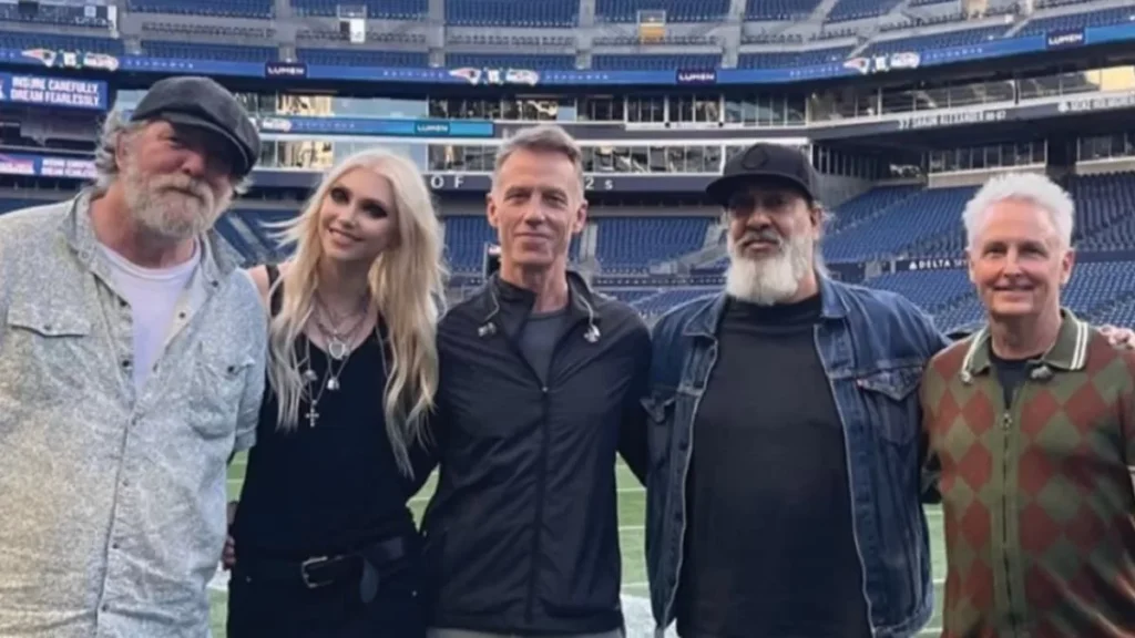 Soundgarden vuelve a tocar en vivo con Taylor Momsen y Mike McCready en Seattle
