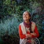 Cecilia Vicuña: el arte como escuela y el bosque como aula