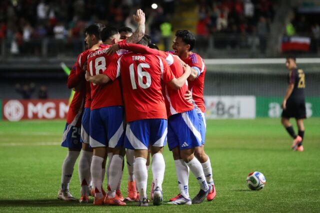 La Roja suma a tres talentos nacidos en el extranjero para gira en Norteamérica