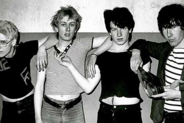 U2 celebra 50 años con anuncio de nuevo disco