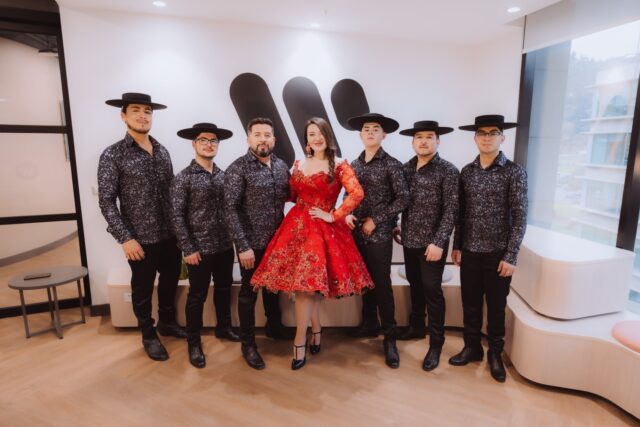 Entremares suelta la cueca y se atreve con la guitarra eléctrica en su nuevo disco “Metamorfosis”
