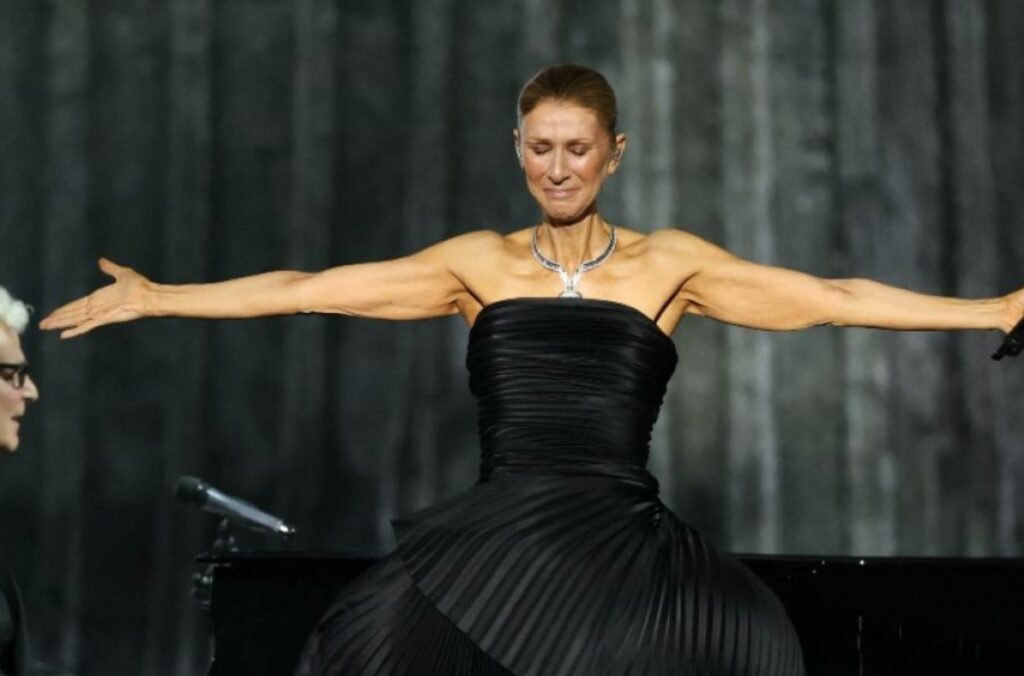Céline Dion vuelve al escenario en París tras seis años: “Estoy bien”