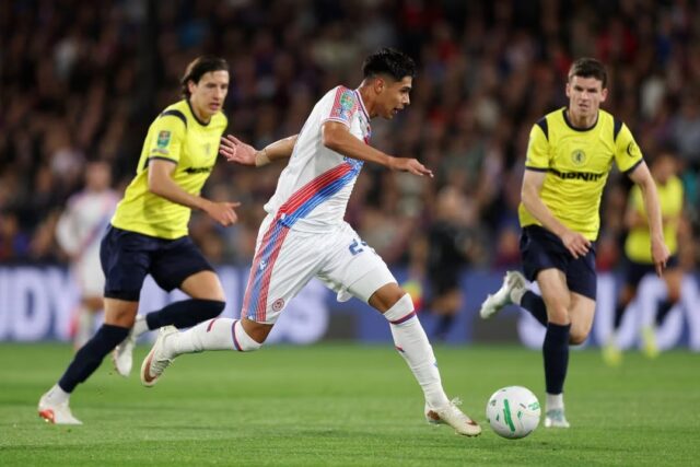 Darío Osorio debuta como titular en Inglaterra: jugó 59 minutos en el triunfo del Crystal Palace
