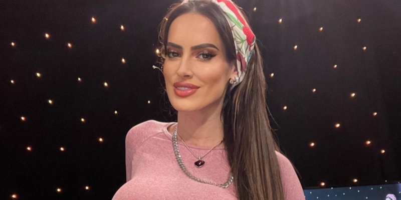 Tensión en Zona de Estrellas: Adriana Barrientos y el incidente que la tendría fuera del programa