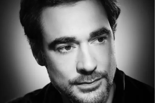 Muere Arnaud Denis: el actor francés que eligió la eutanasia tras tres años de dolor