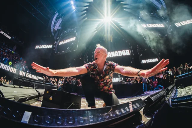 Messi, el Indio y El Cóndor: los tres guiños de Fatboy Slim en Buenos Aires