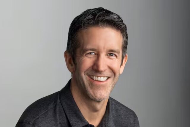 La era post Tim Cook arranca en Apple y John Ternus será CEO con US$58 millones