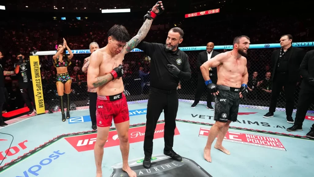 Ignacio Bahamondes gana en UFC y se embolsa más de 160 millones de pesos
