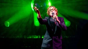 Jarvis Cocker cumple 63: el dandi que subvirtió el Britpop desde un cuaderno escolar