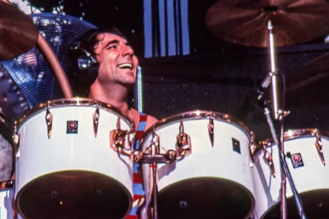 48 años sin Keith Moon: el baterista caótico que redefinió el rock