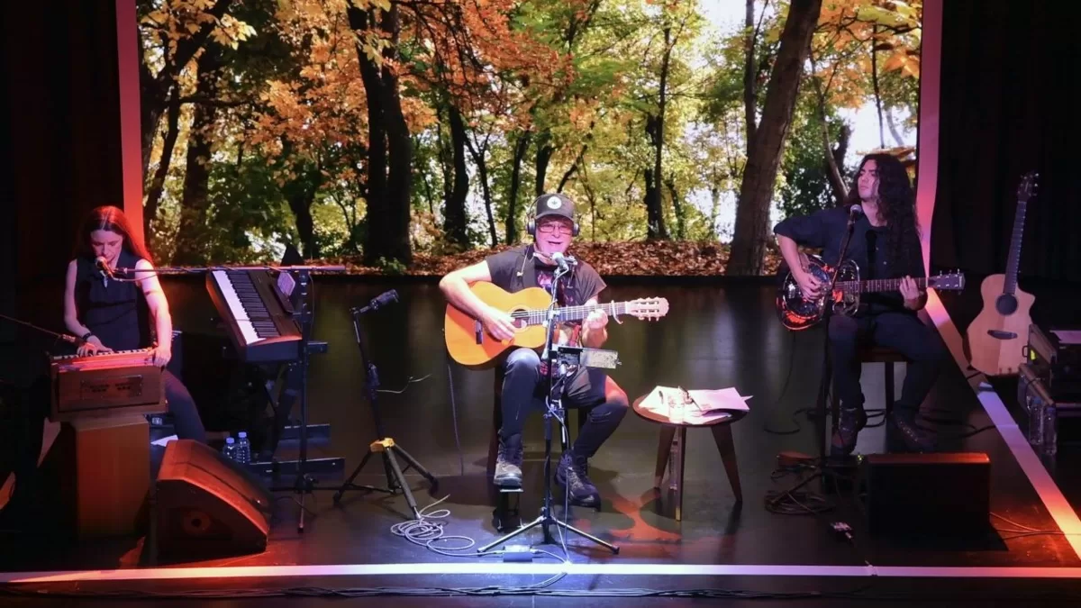 León Gieco vuelve a Chile en noviembre con gira íntima por tres ciudades