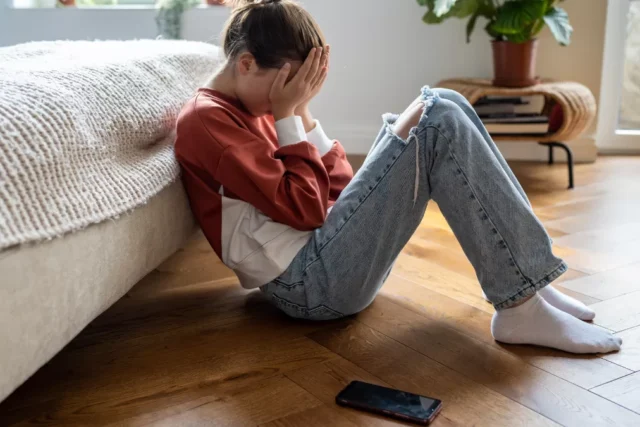 Fatiga digital: por qué cada vez más jóvenes cierran sus redes sociales