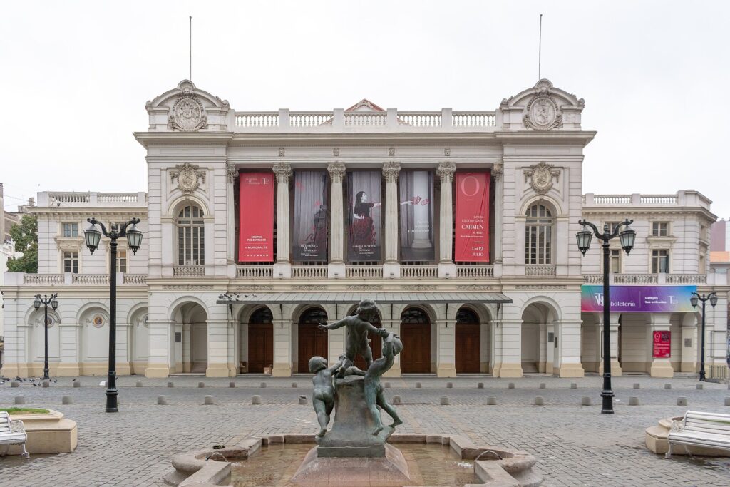 Vista del recinto Teatro Municipal de Santiago
