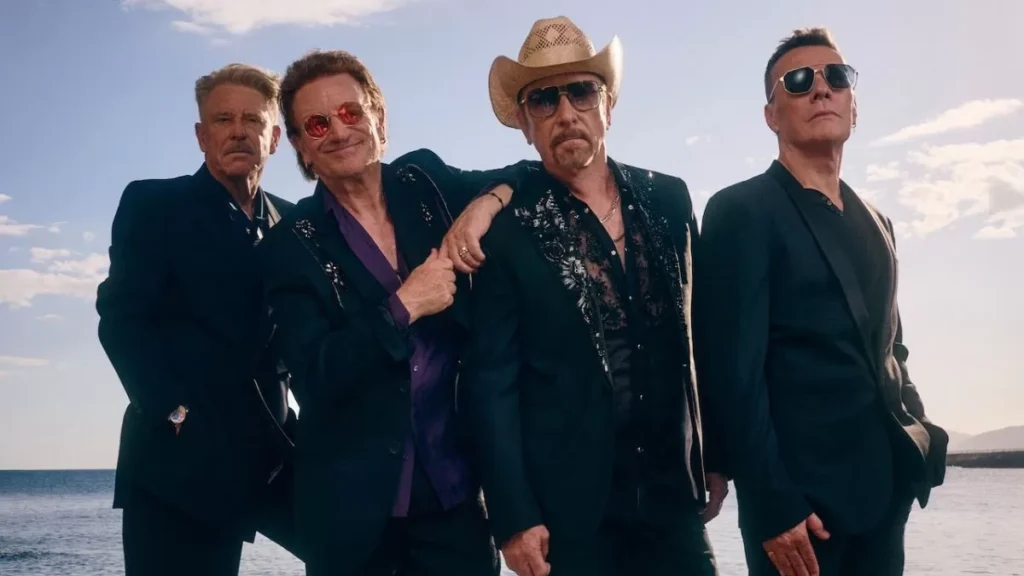 U2 rompe nueve años de silencio con «Carnaval de Luz»: 12 canciones y un dueto póstumo con Dolly Parton