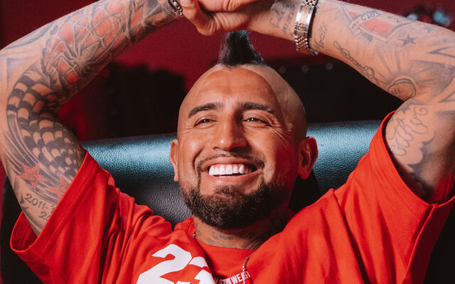 Arturo Vidal llega a Mega con 'React de La Roja': reaccionará los partidos en vivo
