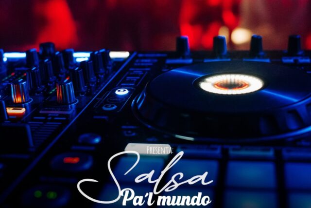 Dj Lázaro en Pupuya Restaurant