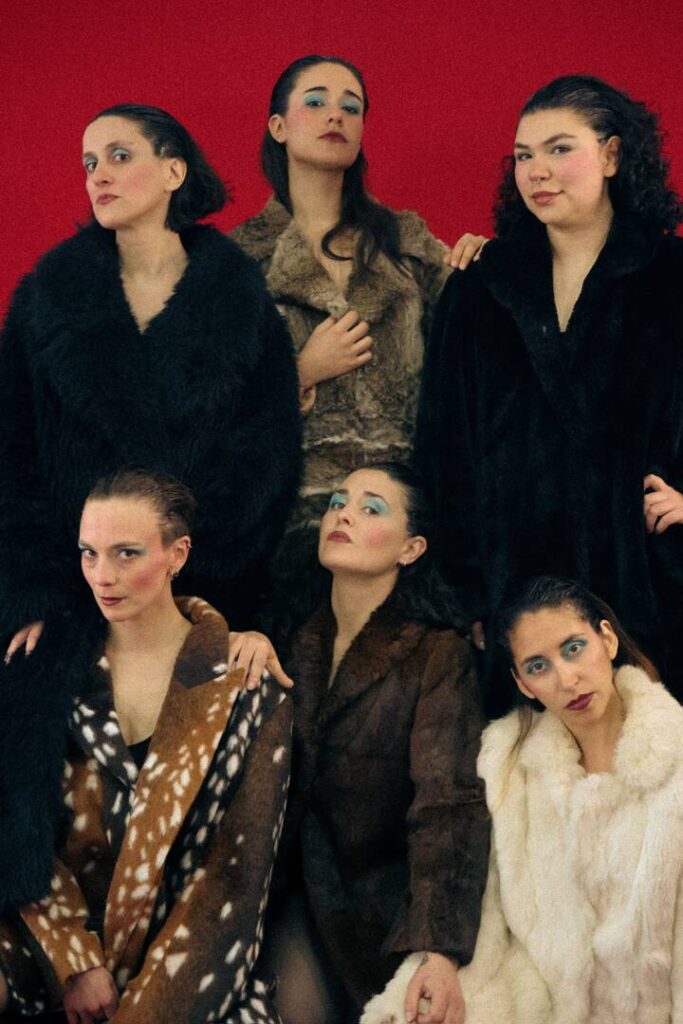 ¿Sueñan las mujeres en uniforme con artefactos explosivos? – Proyecto No-oficial
