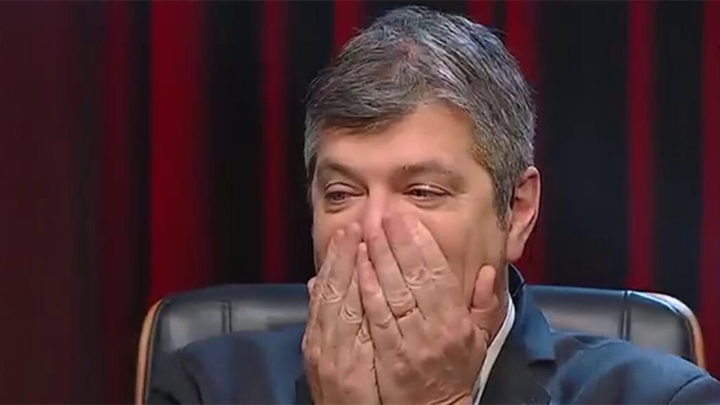 El teclado mecánico que Frankkaster le regaló a Pergolini y su reacción